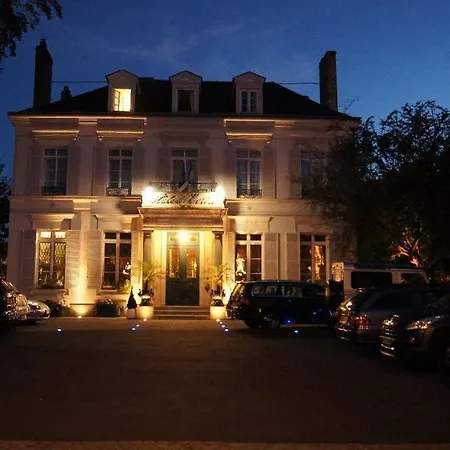 L'ecrin Hotel 3*